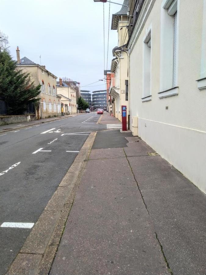 Bed and Breakfast Duplex A La Gare Du Mans Le Mans Exterior foto